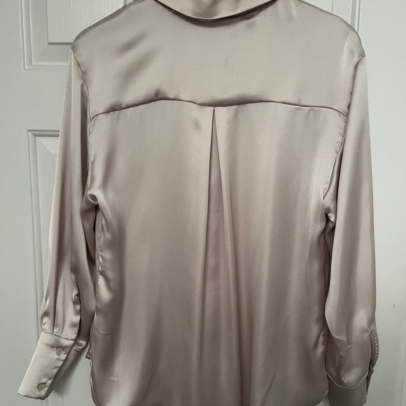 Silk blouse - Picture 3 of 3